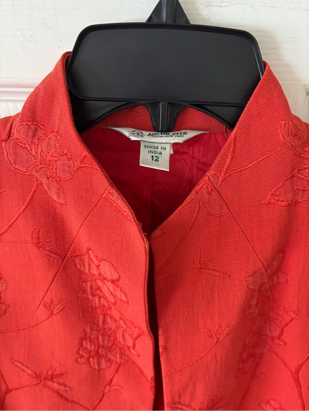 Austin Reed Red Brocade Open-Front Jacket - Picture 2 of 6